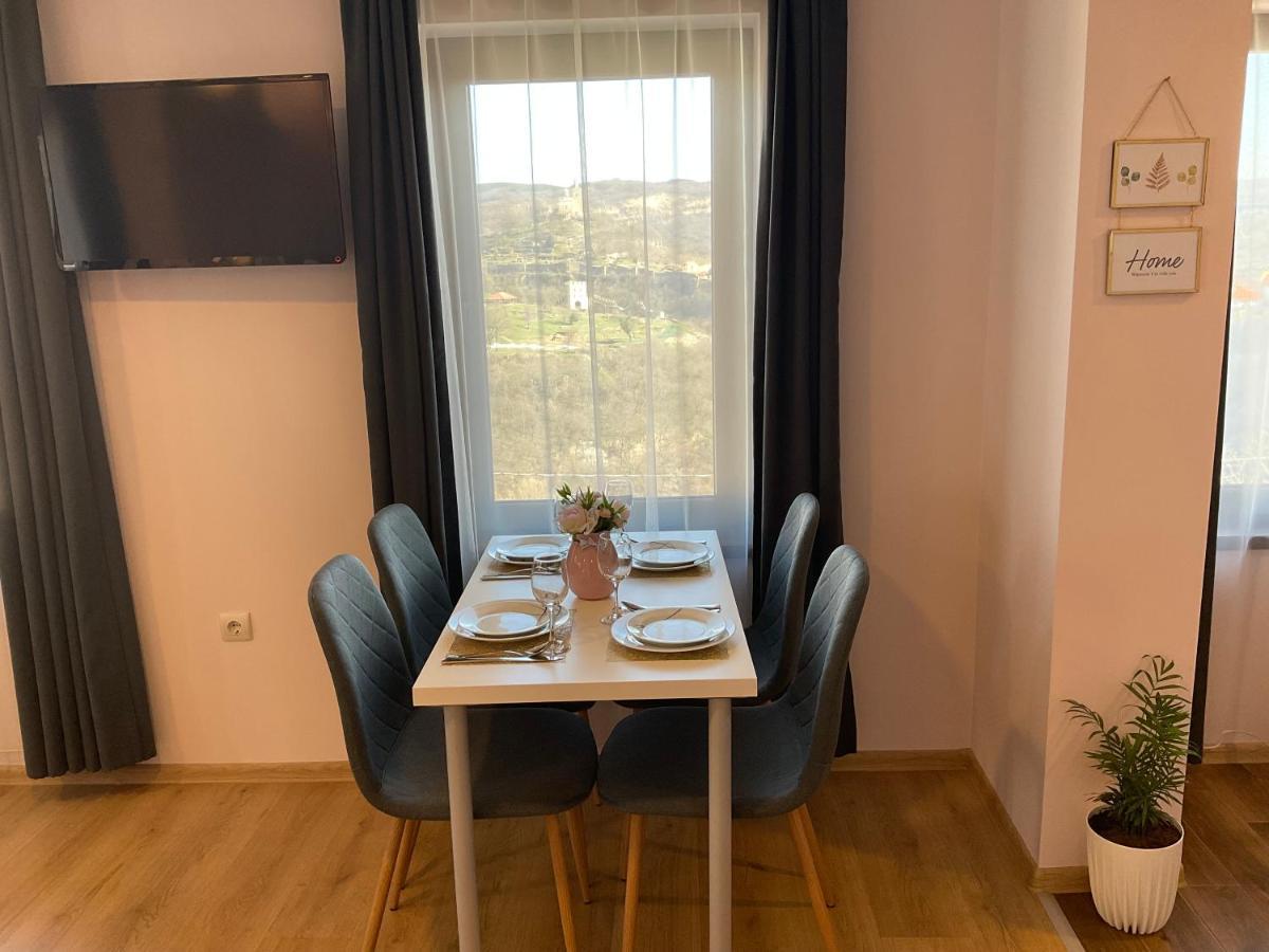 וליקו טורנובו Guest Rooms Tsarevets מראה חיצוני תמונה