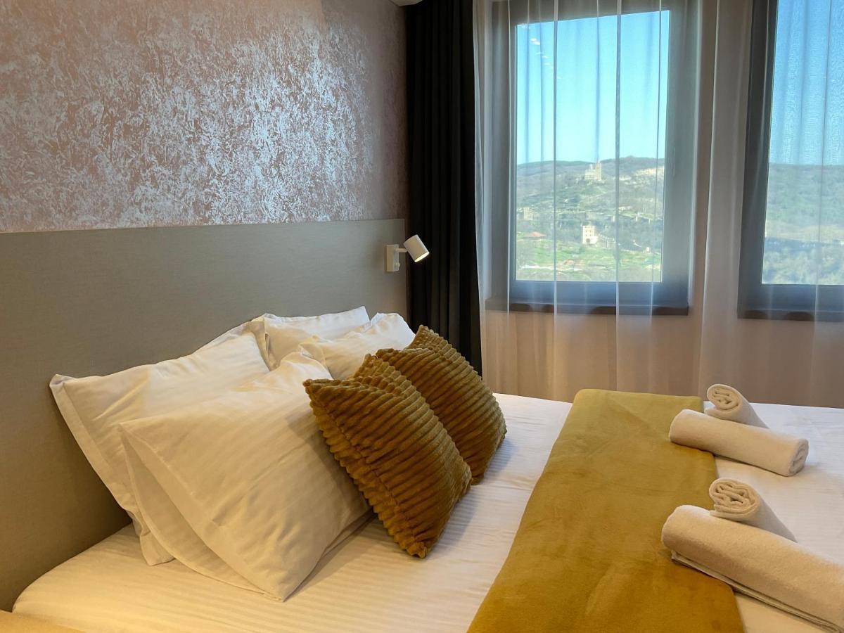 וליקו טורנובו Guest Rooms Tsarevets מראה חיצוני תמונה