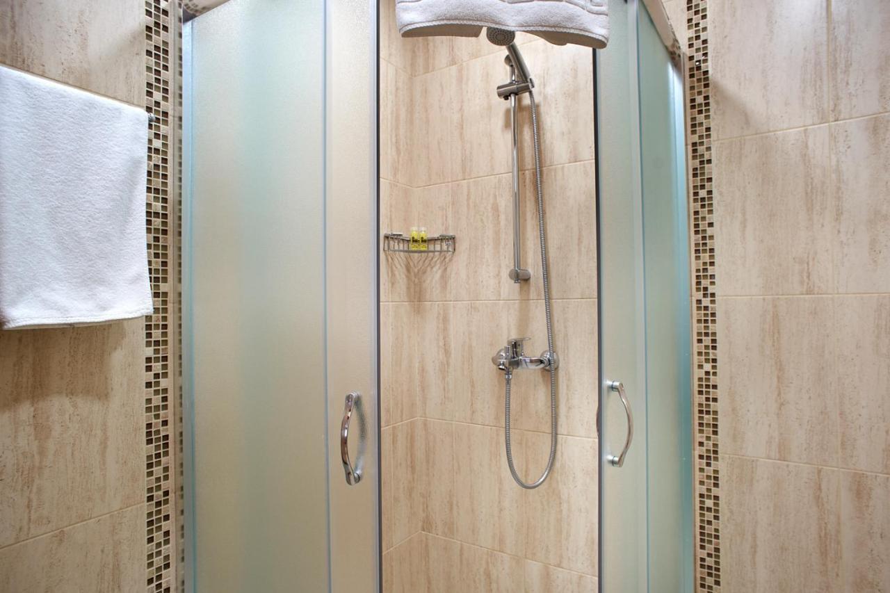 וליקו טורנובו Guest Rooms Tsarevets מראה חיצוני תמונה